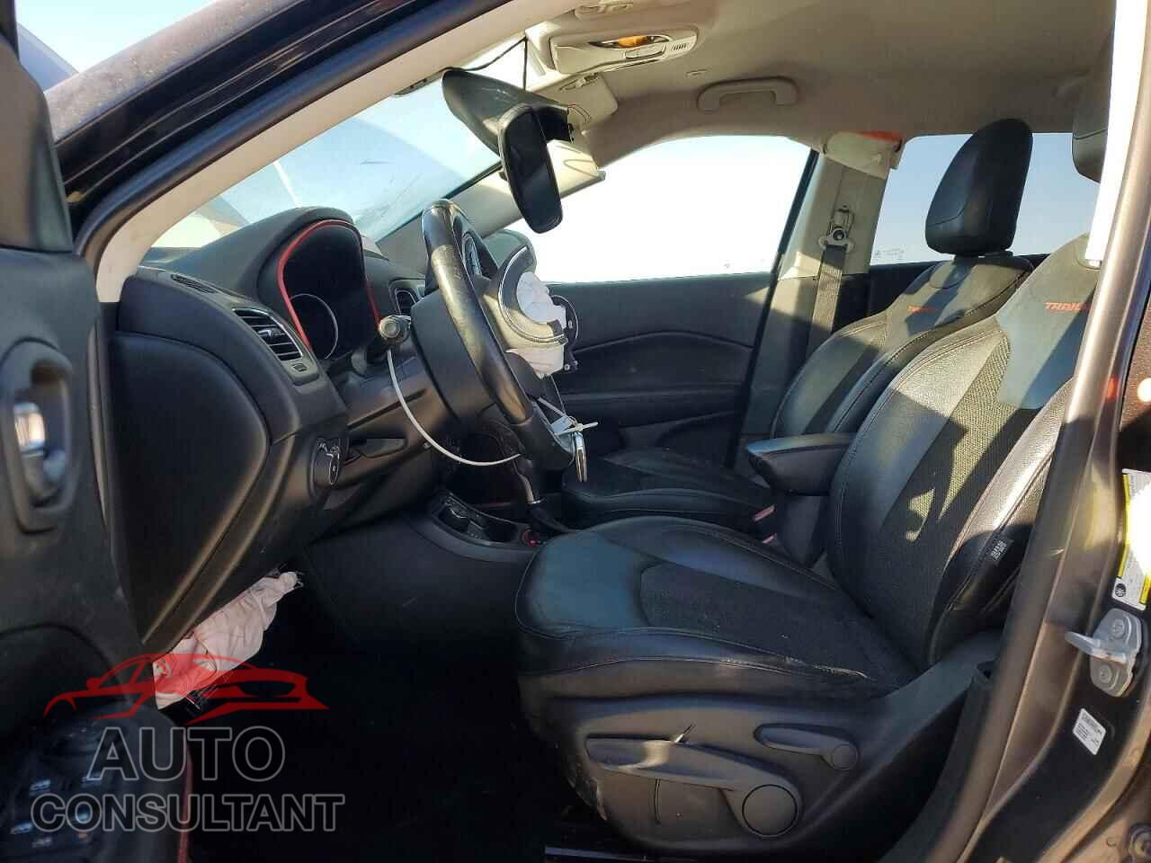 JEEP COMPASS 2019 - 3C4NJDDB4KT617820