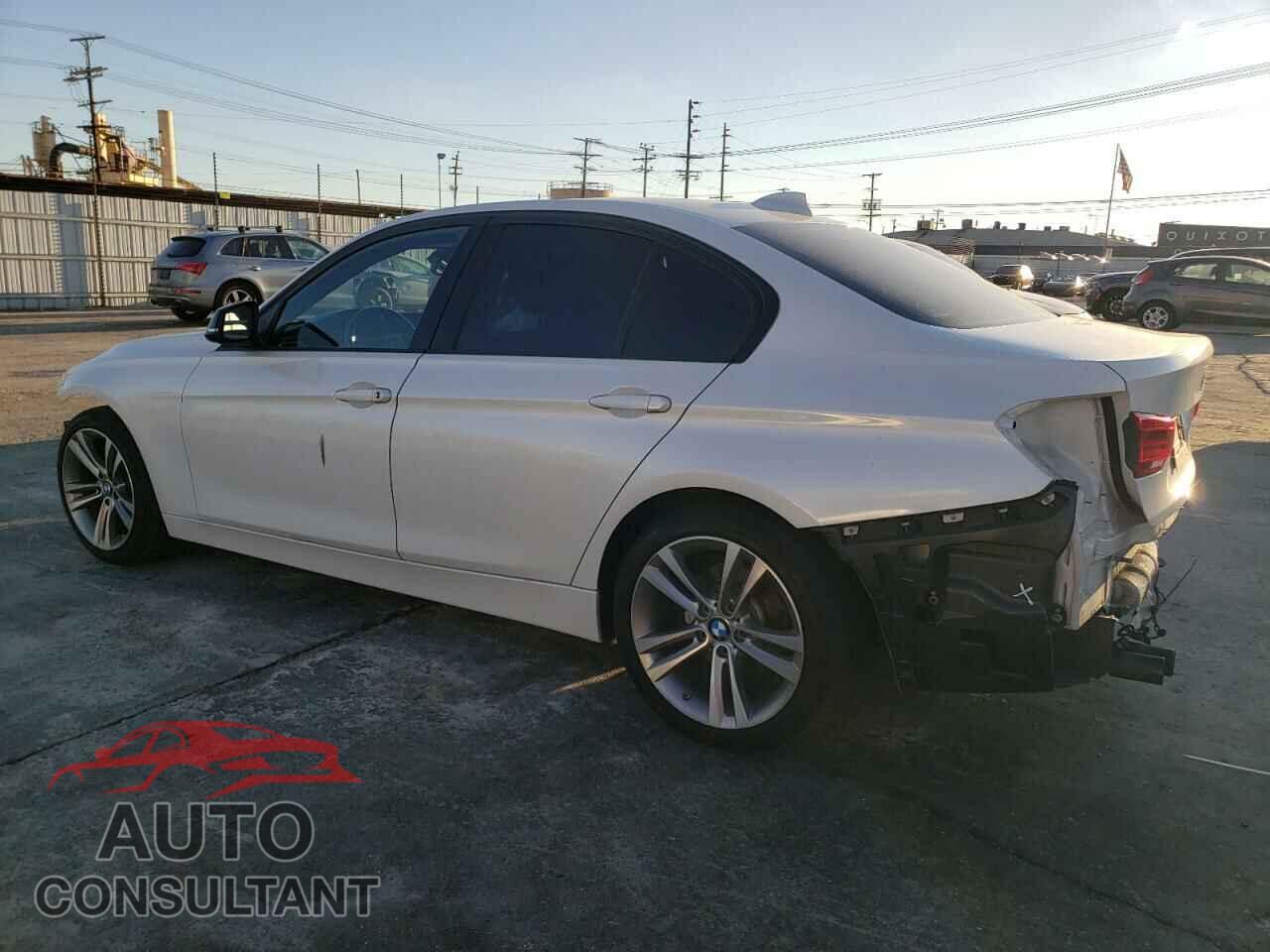 BMW 3 SERIES 2016 - WBA8E9G55GNU30336