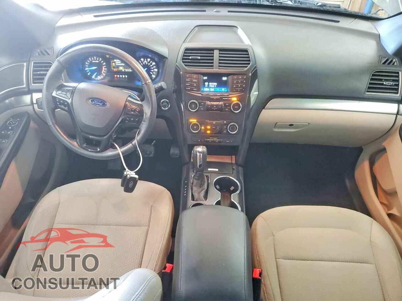 FORD EXPLORER 2018 - 1FM5K7D85JGB11754