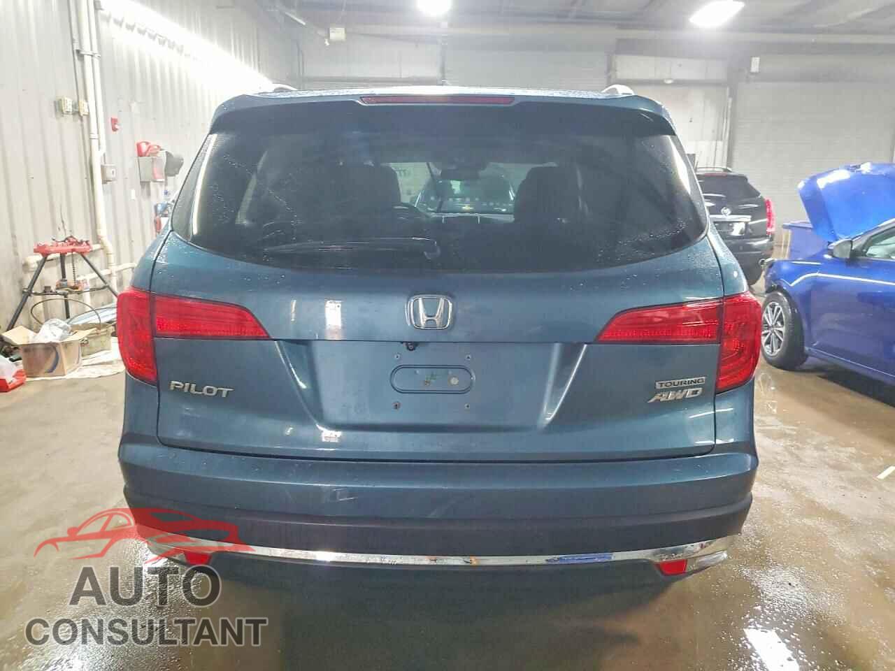HONDA PILOT 2016 - 5FNYF6H94GB124596