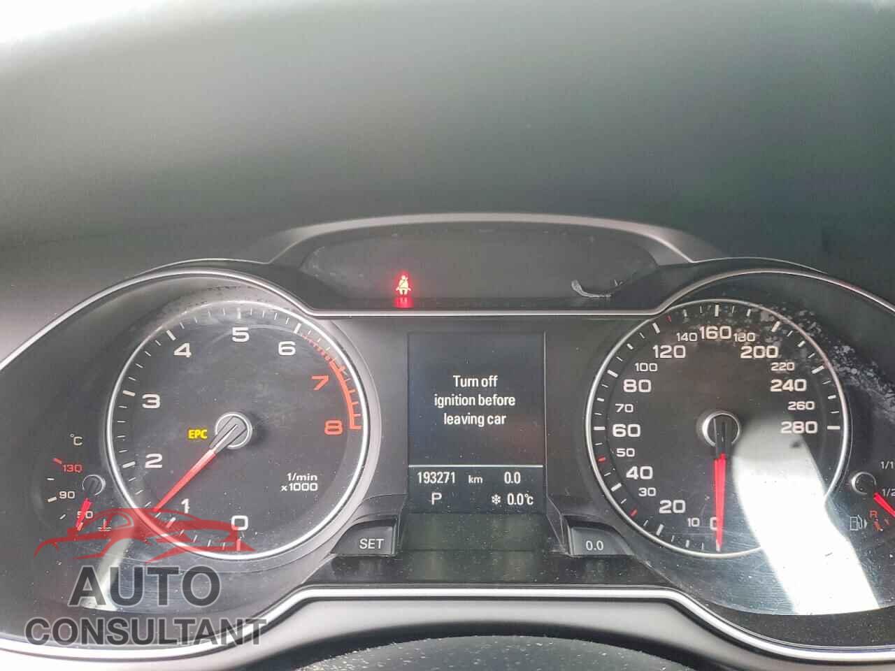 AUDI A4 2013 - WAUFFCFL1DN017018