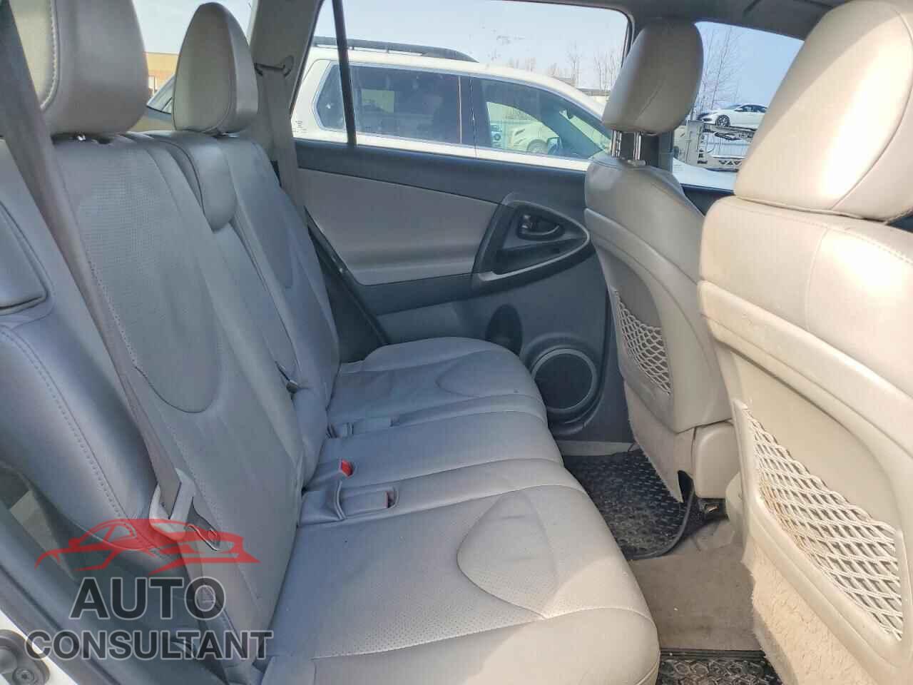 TOYOTA RAV4 2012 - 2T3DF4DV7CW197343