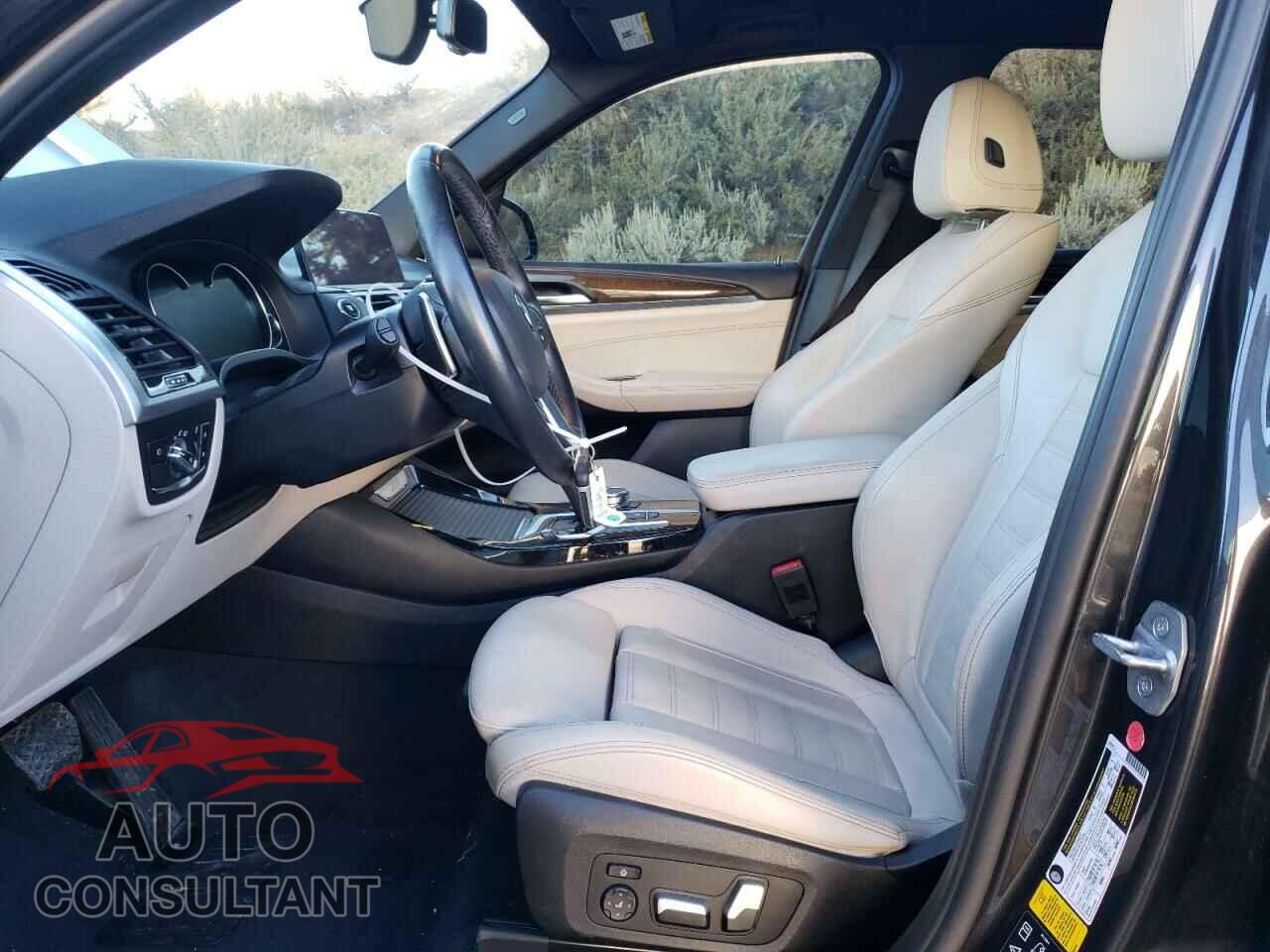 BMW X3 2018 - 5UXTR9C55JLD68772