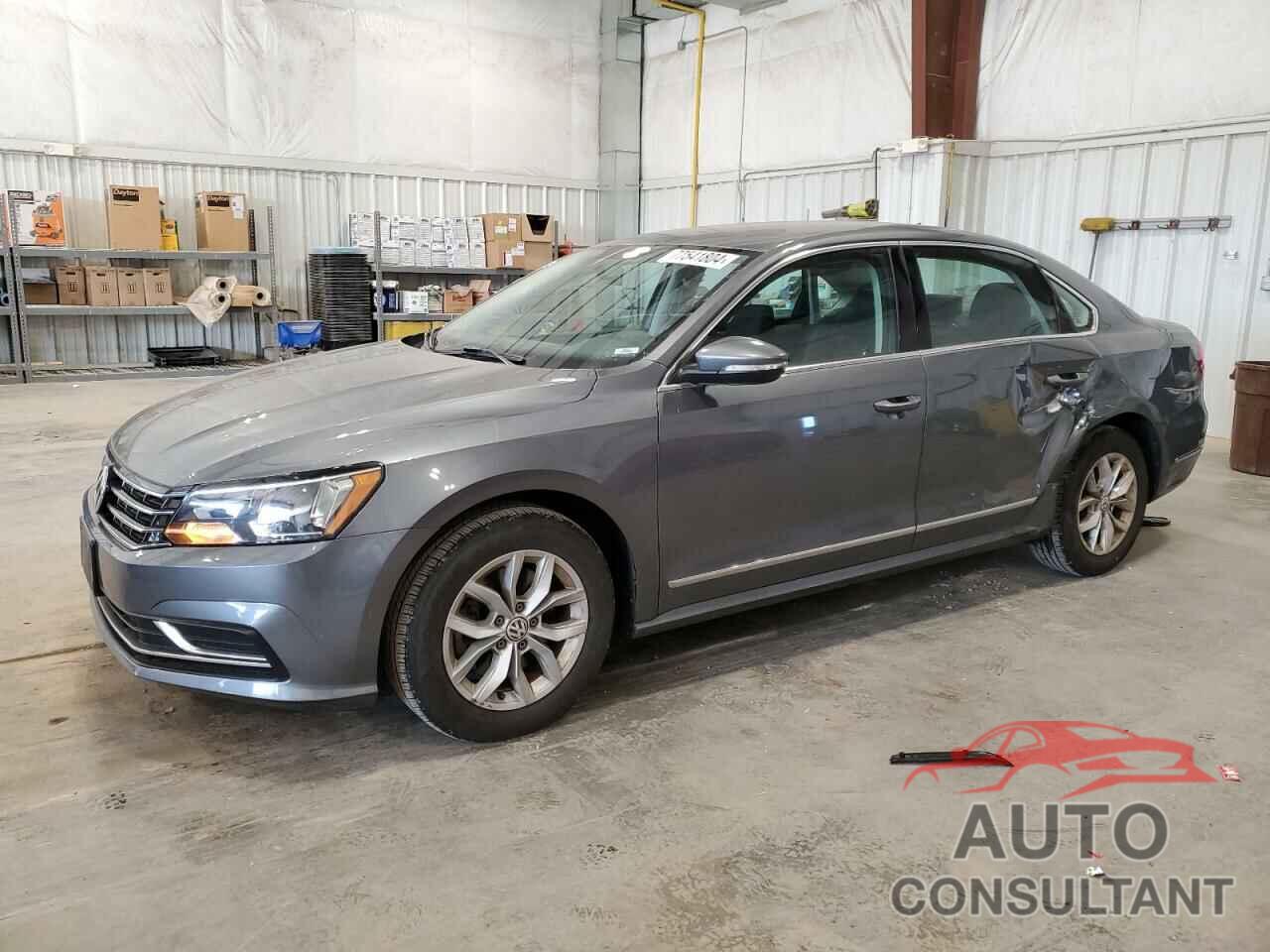 VOLKSWAGEN PASSAT 2017 - 1VWAT7A30HC051521