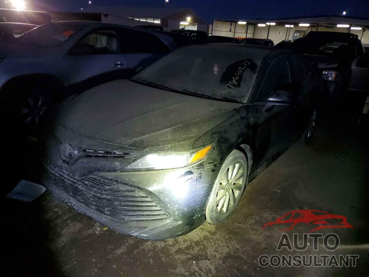 TOYOTA CAMRY 2018 - 4T1B11HK3JU070681