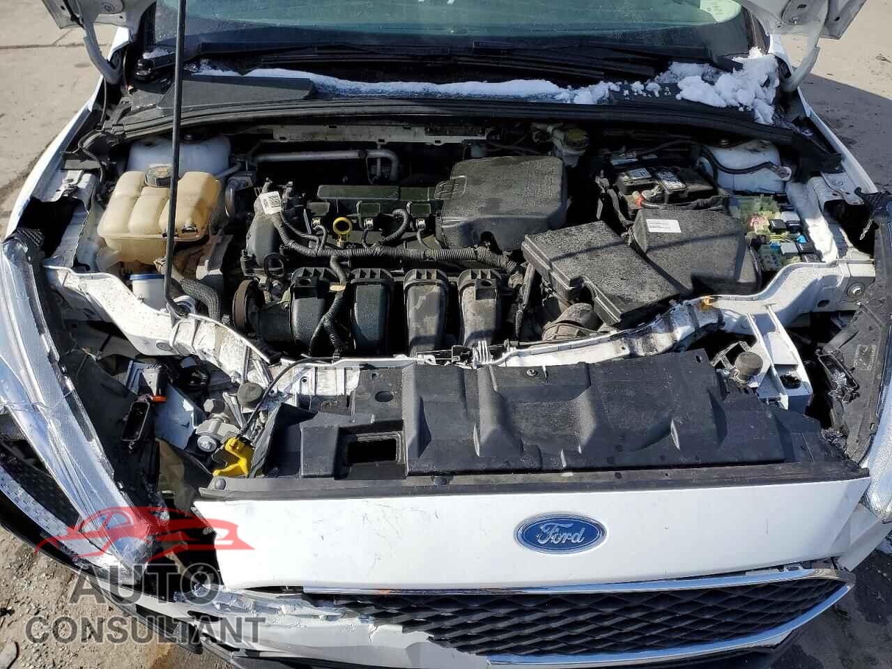 FORD FOCUS 2015 - 1FADP3F2XFL280370