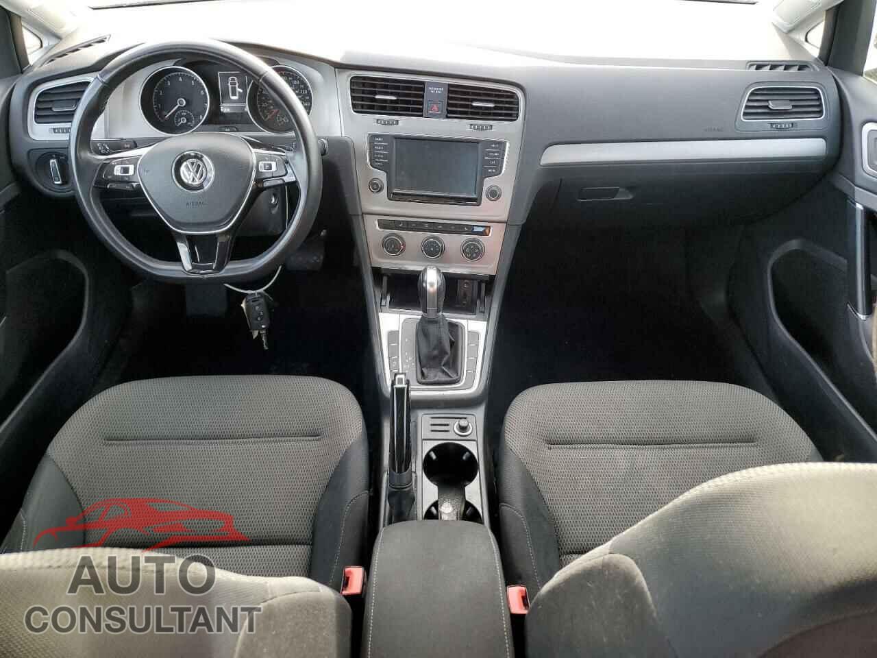 VOLKSWAGEN GOLF 2017 - 3VW017AU5HM511720