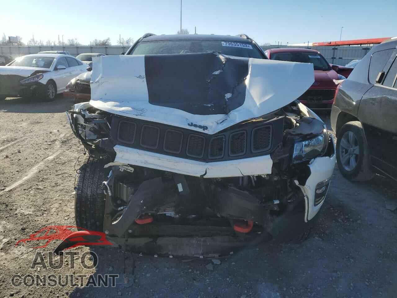 JEEP COMPASS 2020 - 3C4NJDDB8LT255007