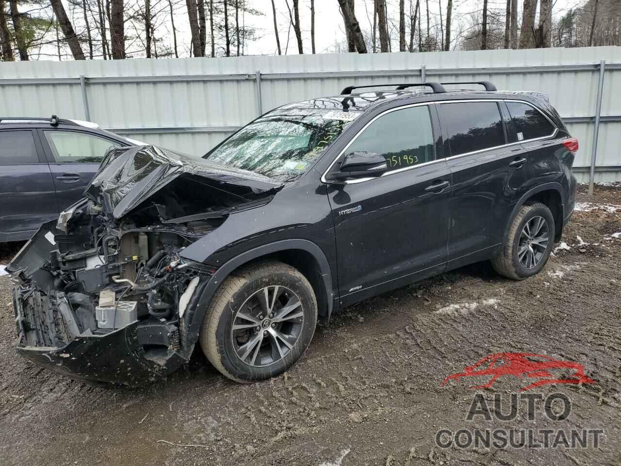 TOYOTA HIGHLANDER 2018 - 5TDBGRFH6JS041947