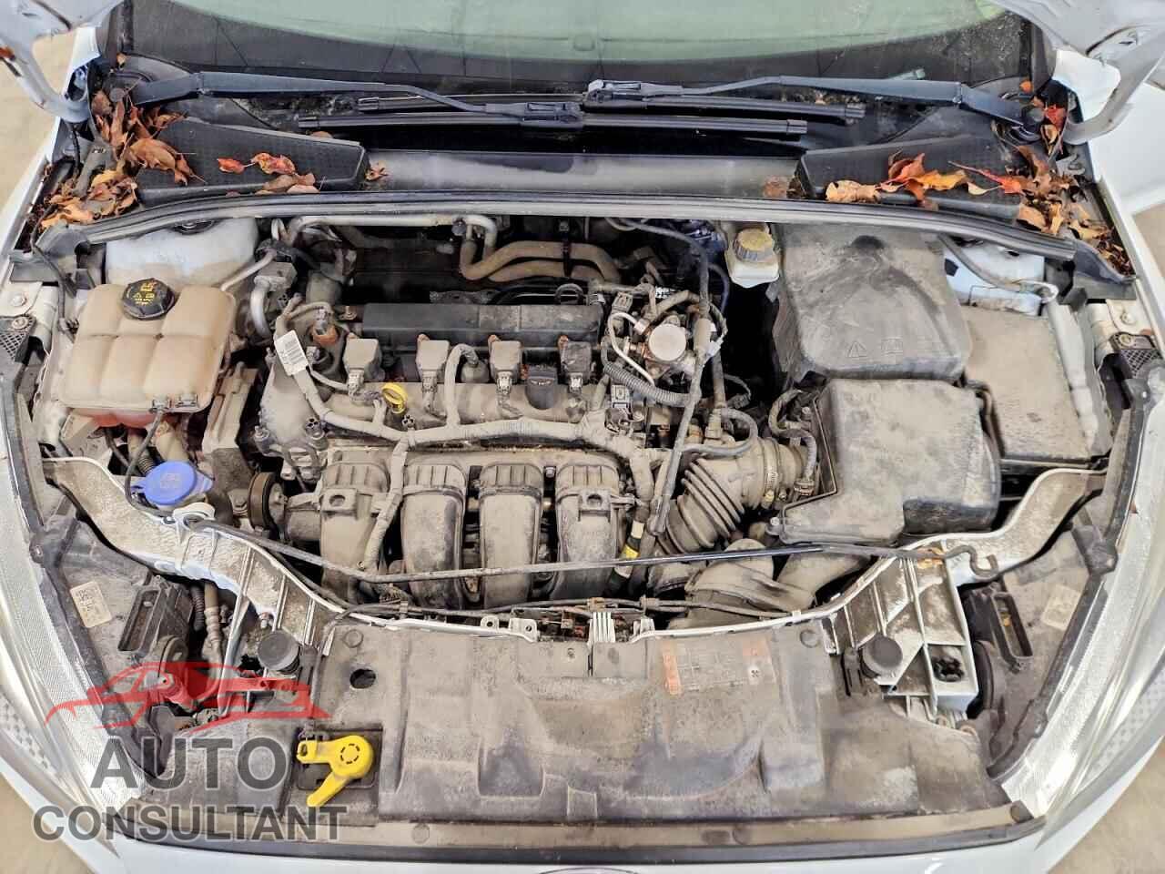 FORD FOCUS 2017 - 1FADP3E28HL297432