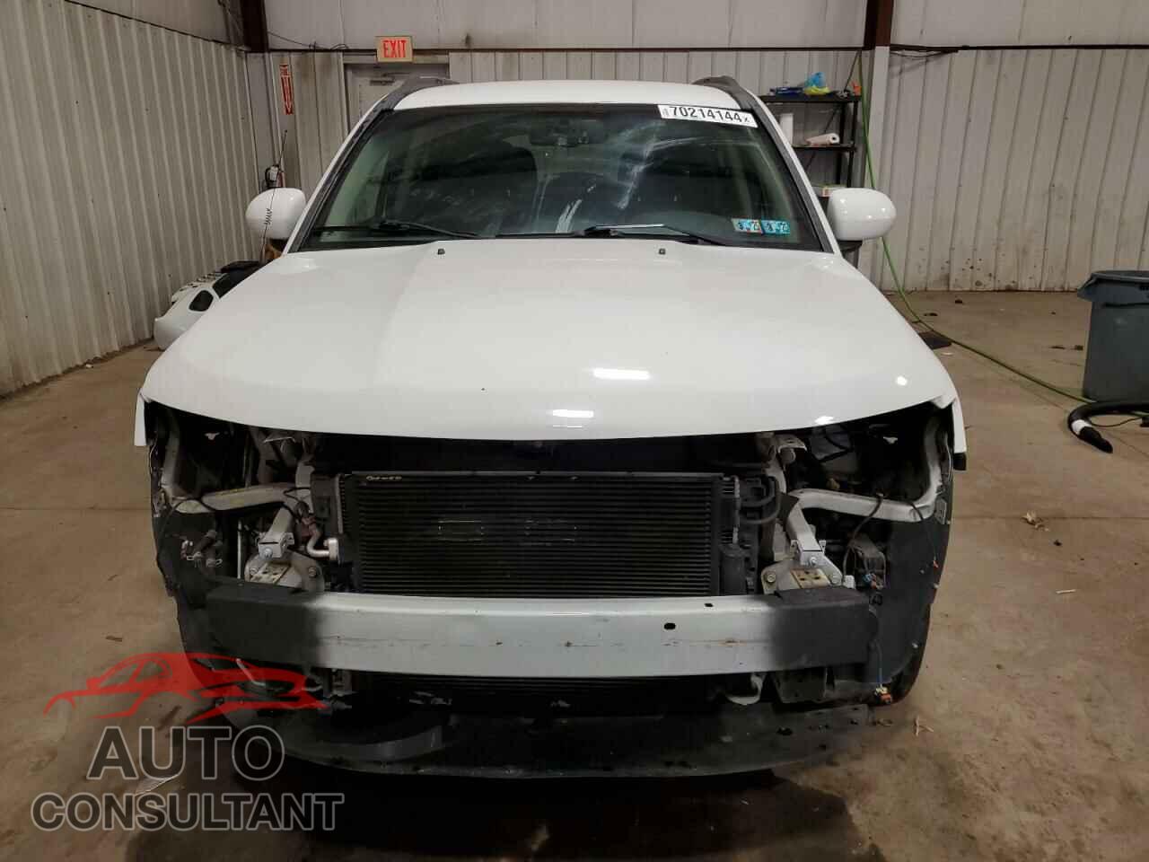 JEEP COMPASS 2016 - 1C4NJCEA4GD773451