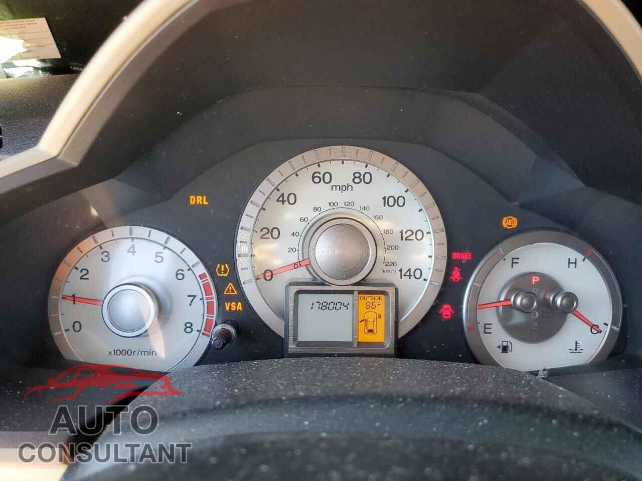 HONDA PILOT 2011 - 5FNYF4H63BB104360
