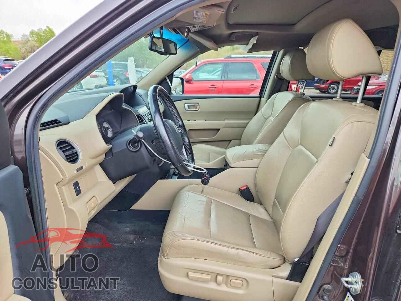 HONDA PILOT 2013 - 5FNYF4H59DB016830