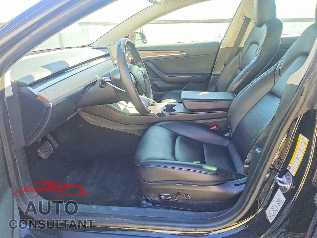 TESLA MODEL 3 2023 - 5YJ3E1EA5PF454679