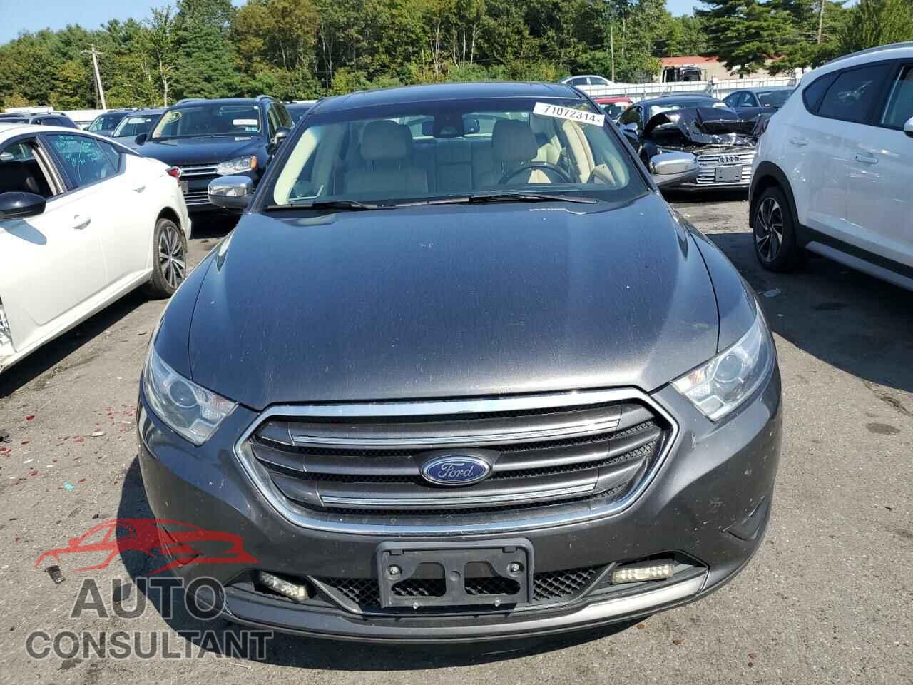 FORD TAURUS 2017 - 1FAHP2F84HG124093