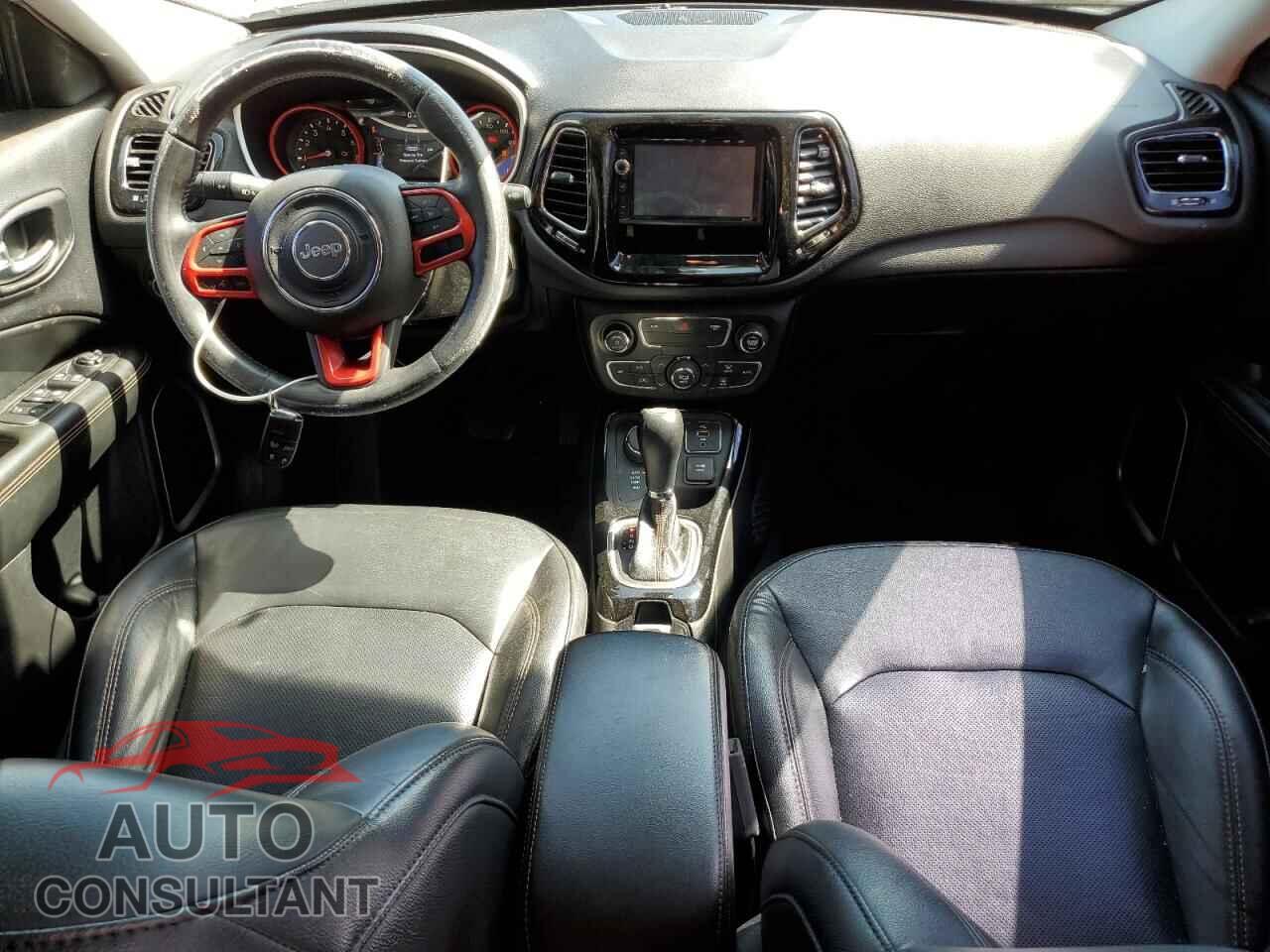JEEP COMPASS 2018 - 3C4NJDCB3JT404227