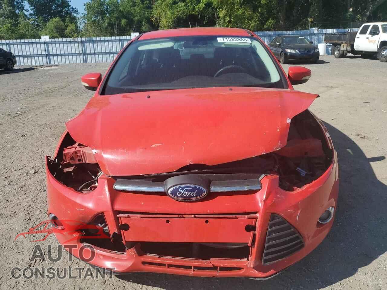 FORD FOCUS 2012 - 1FAHP3F20CL238111