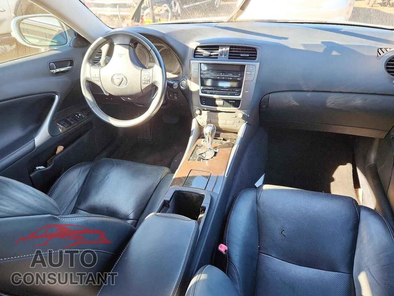 LEXUS IS 2010 - JTHCF5C23A2034668