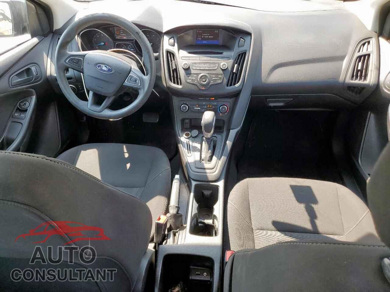 FORD FOCUS 2016 - 1FADP3E24GL404412
