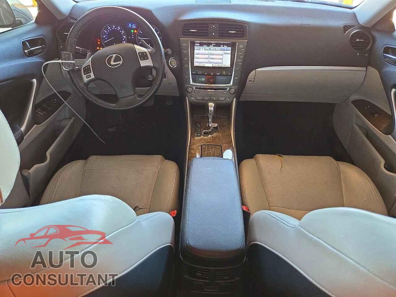 LEXUS IS 2011 - JTHBF5C20B5156755