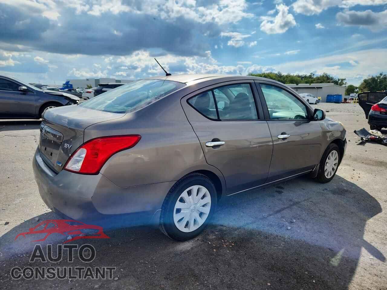 NISSAN VERSA 2012 - 3N1CN7AP1CL868893