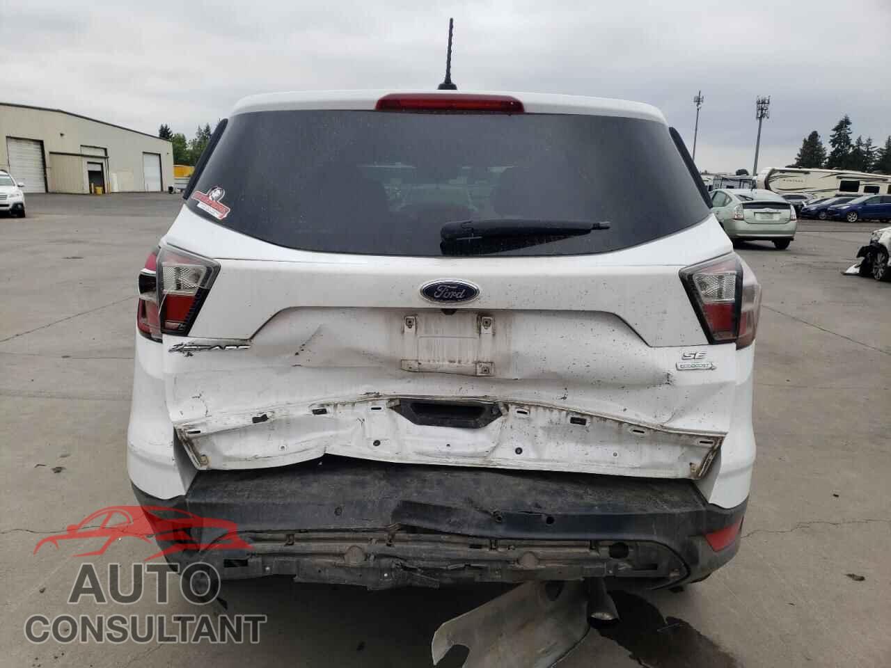 FORD ESCAPE 2017 - 1FMCU0GD9HUB08904