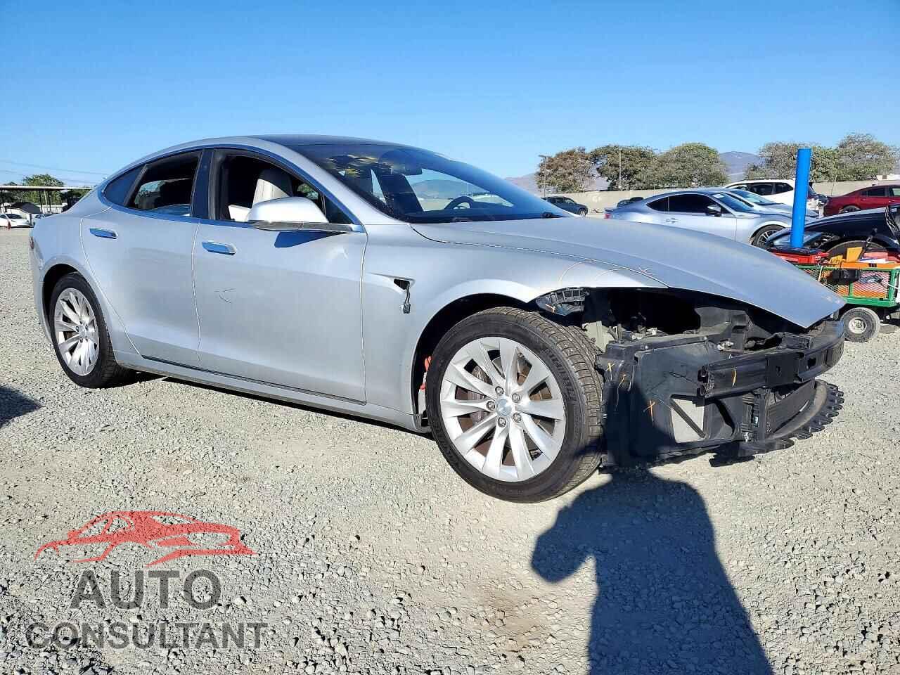 TESLA MODEL S 2016 - 5YJSA1E19GF174383