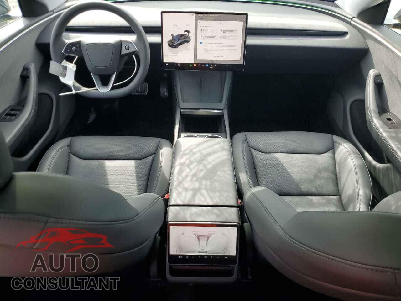 TESLA MODEL 3 2024 - 5YJ3E1EA4RF734404