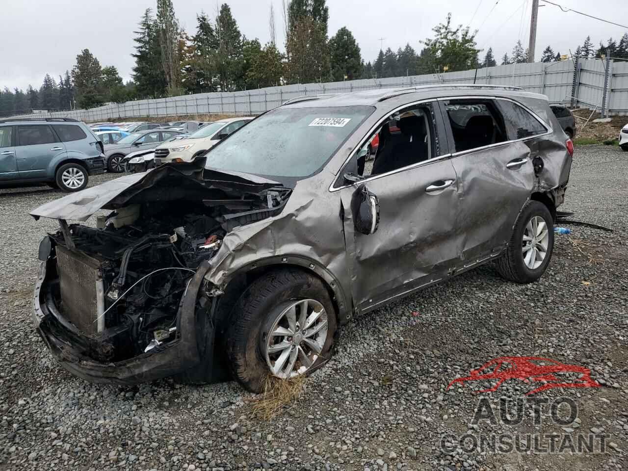 KIA SORENTO 2017 - 5XYPG4A57HG218910