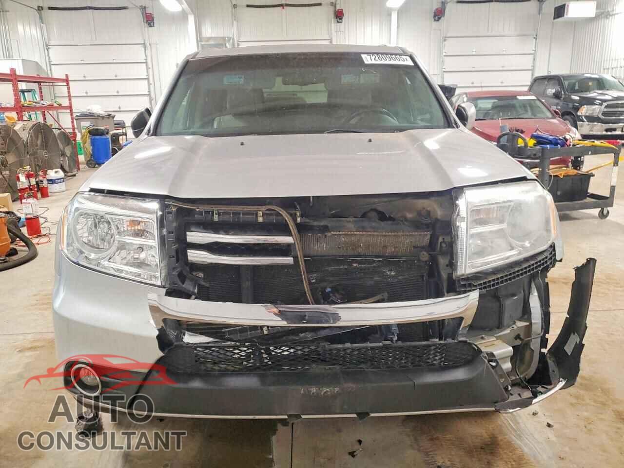 HONDA PILOT 2013 - 5FNYF4H55DB028005