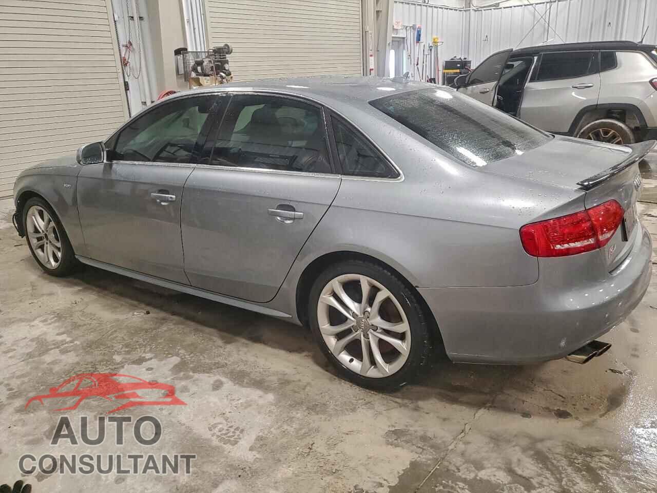AUDI S4/RS4 2011 - WAUDGAFL0BA118287