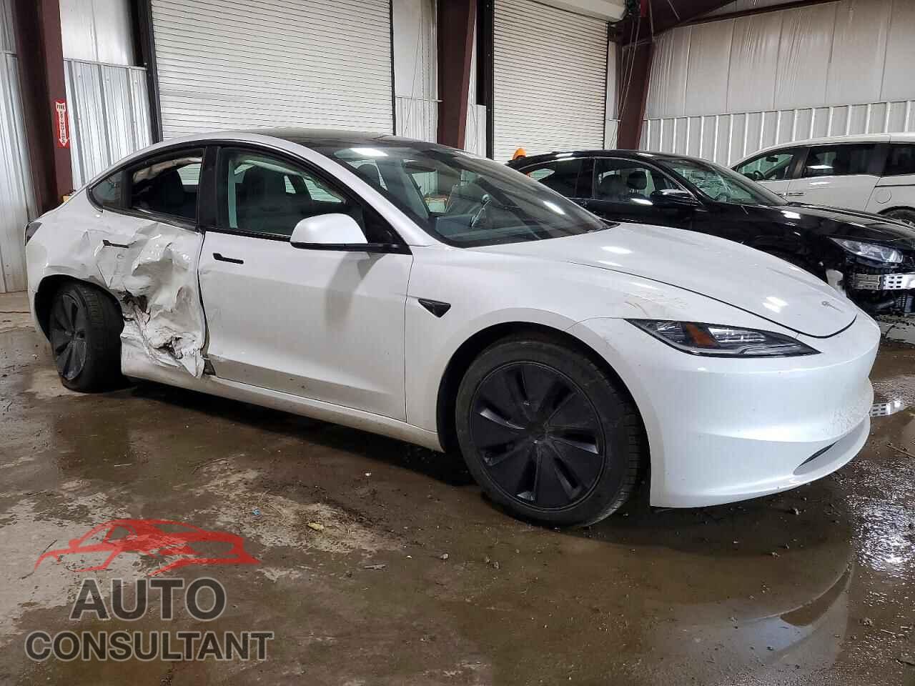 TESLA MODEL 3 2024 - 5YJ3E1EB7RF823165