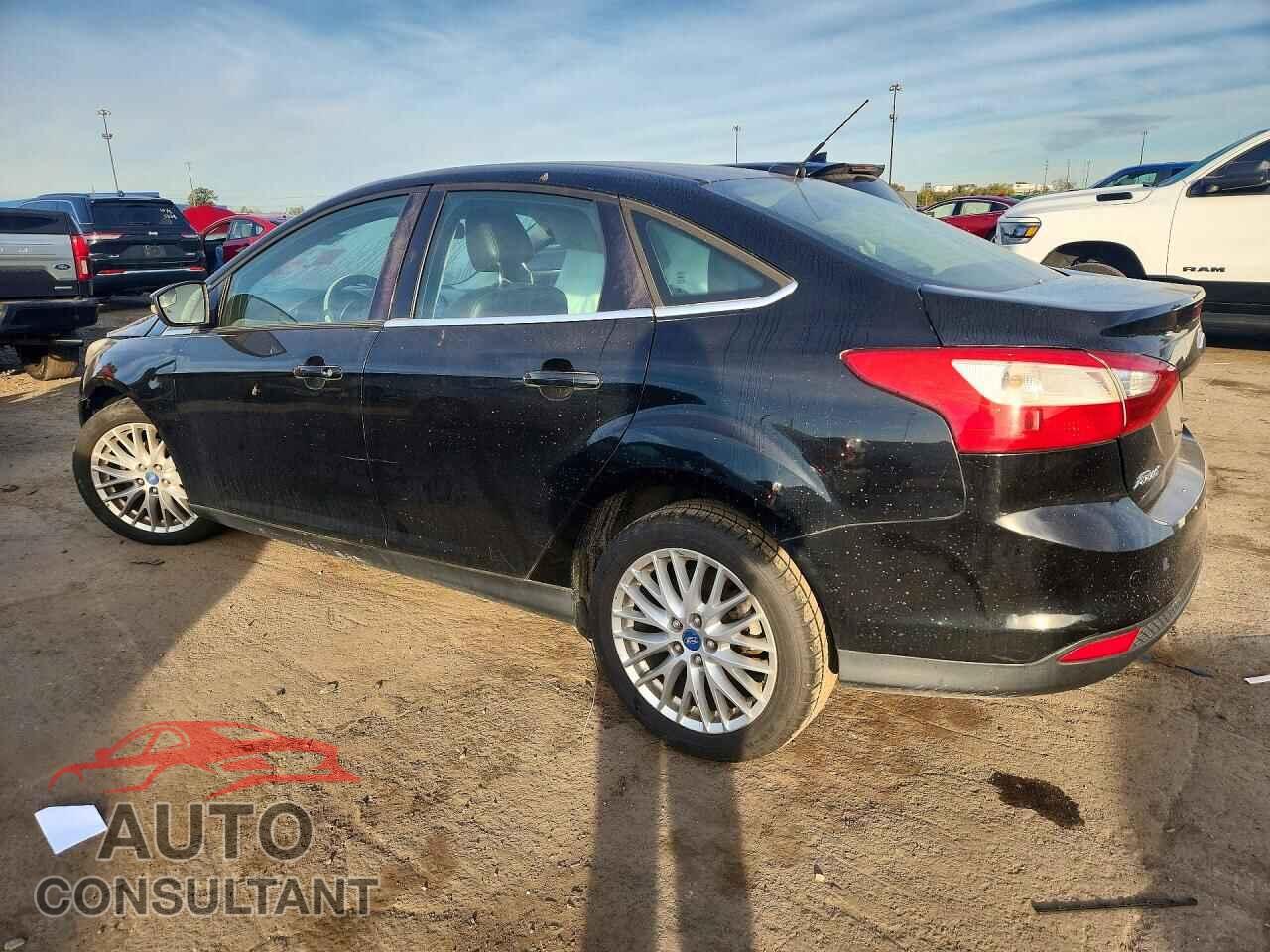 FORD FOCUS 2012 - 1FAHP3H25CL277614