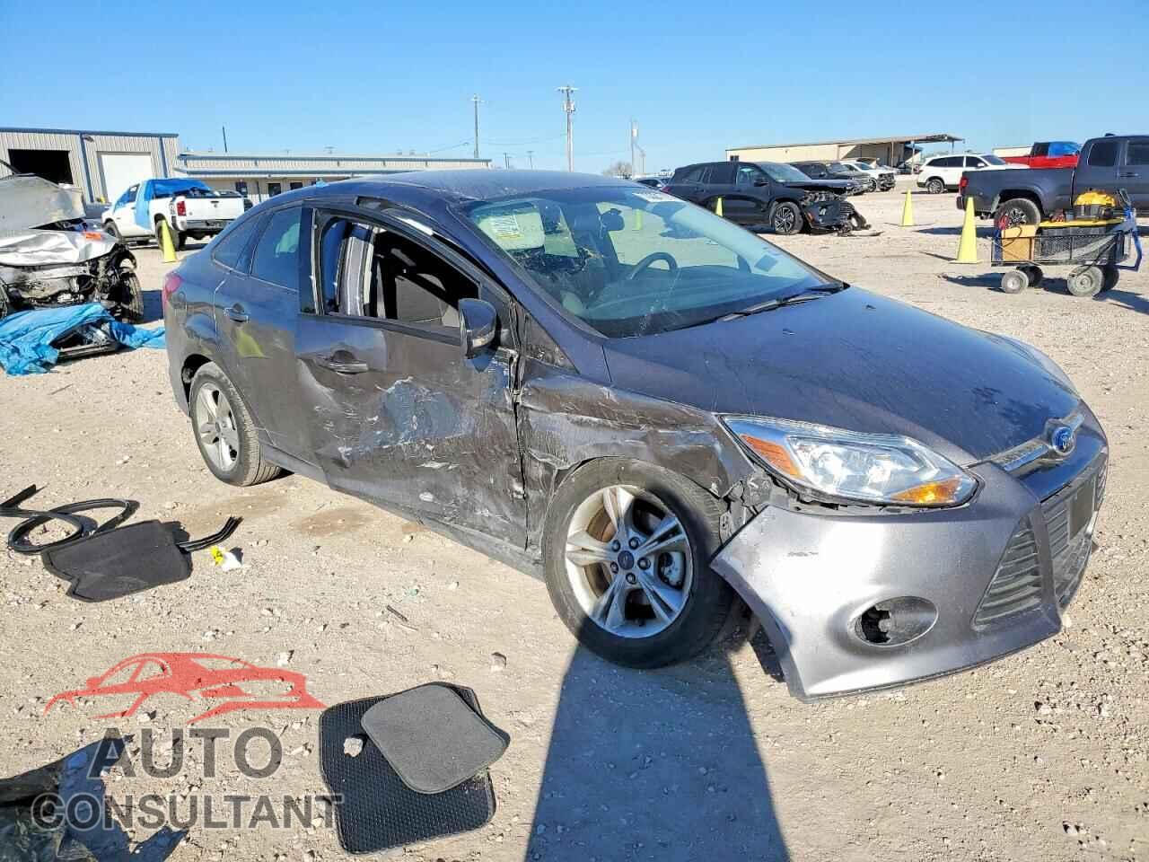 FORD FOCUS 2014 - 1FADP3F24EL440077