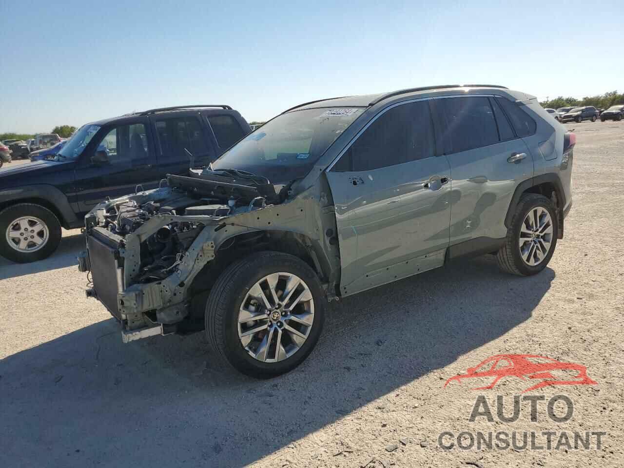 TOYOTA RAV4 2022 - 2T3C1RFV5NW203678