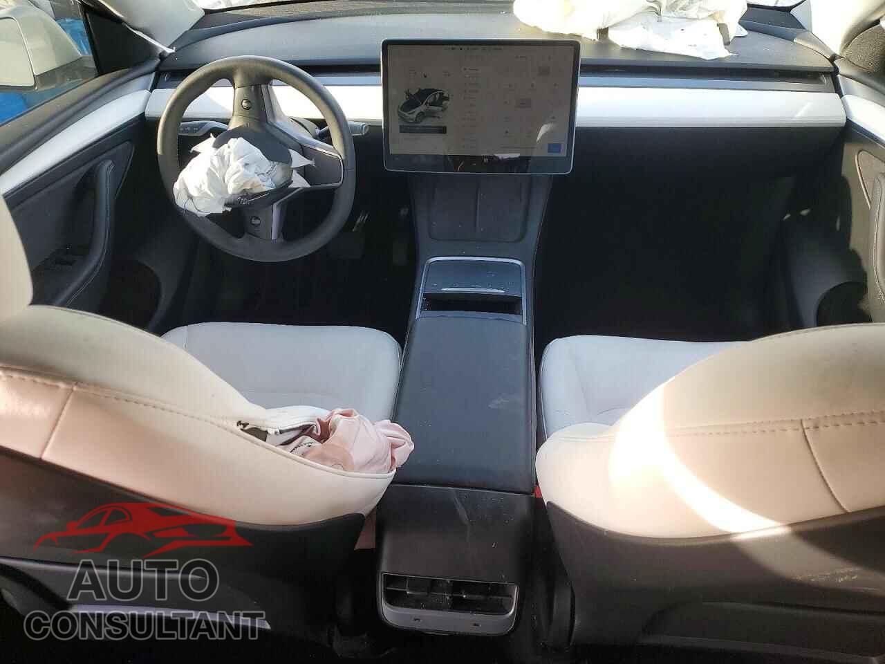 TESLA MODEL Y 2023 - 7SAYGDEE5PF885921
