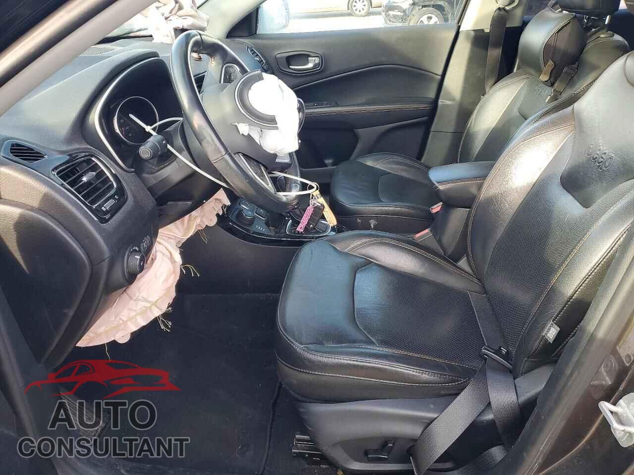 JEEP COMPASS 2018 - 3C4NJDCB3JT350041
