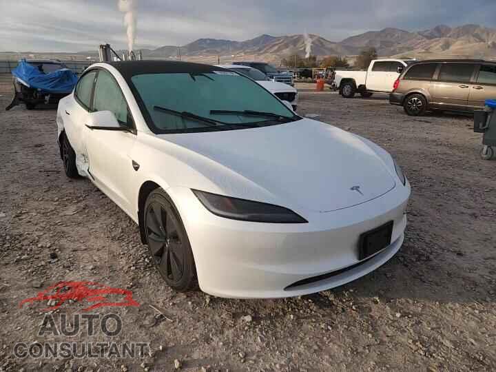 TESLA MODEL 3 2024 - 5YJ3E1EB9RF795675