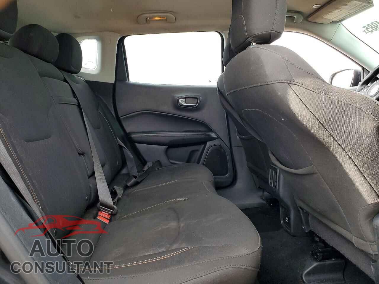 JEEP COMPASS 2017 - 3C4NJCAB0HT681991
