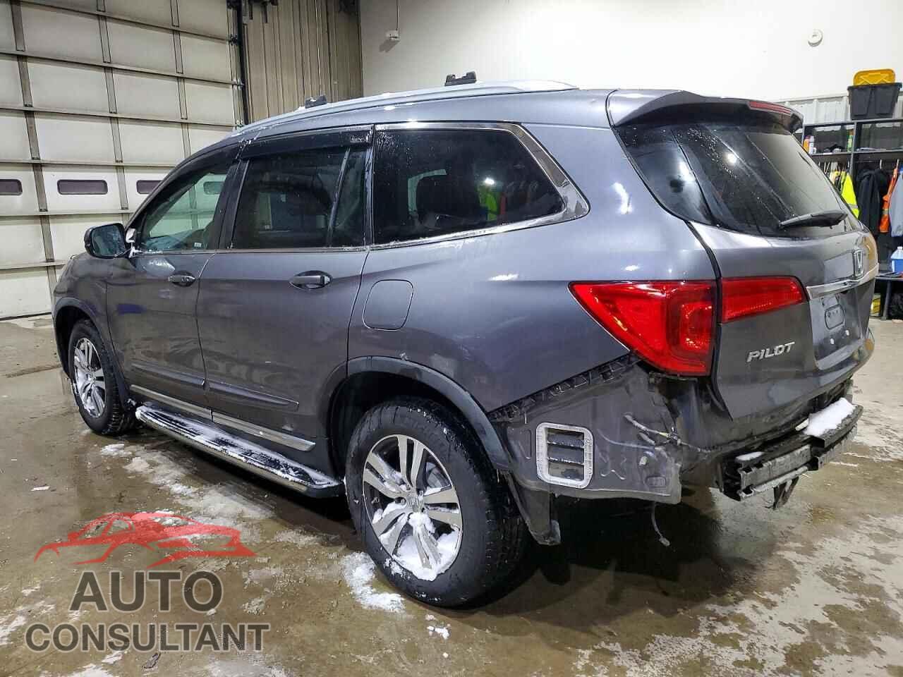 HONDA PILOT 2016 - 5FNYF6H72GB095274