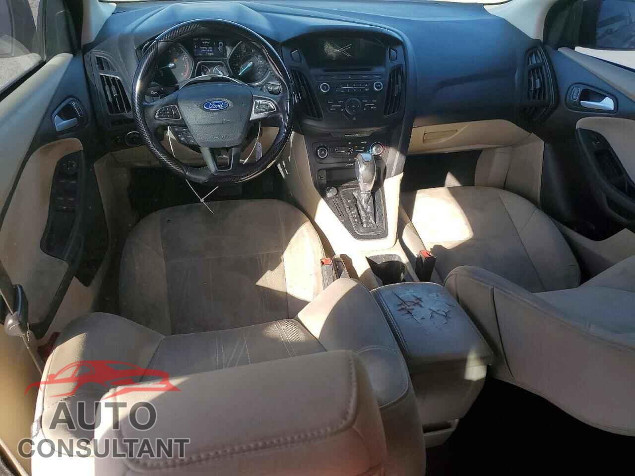 FORD FOCUS 2015 - 1FADP3F28FL246573