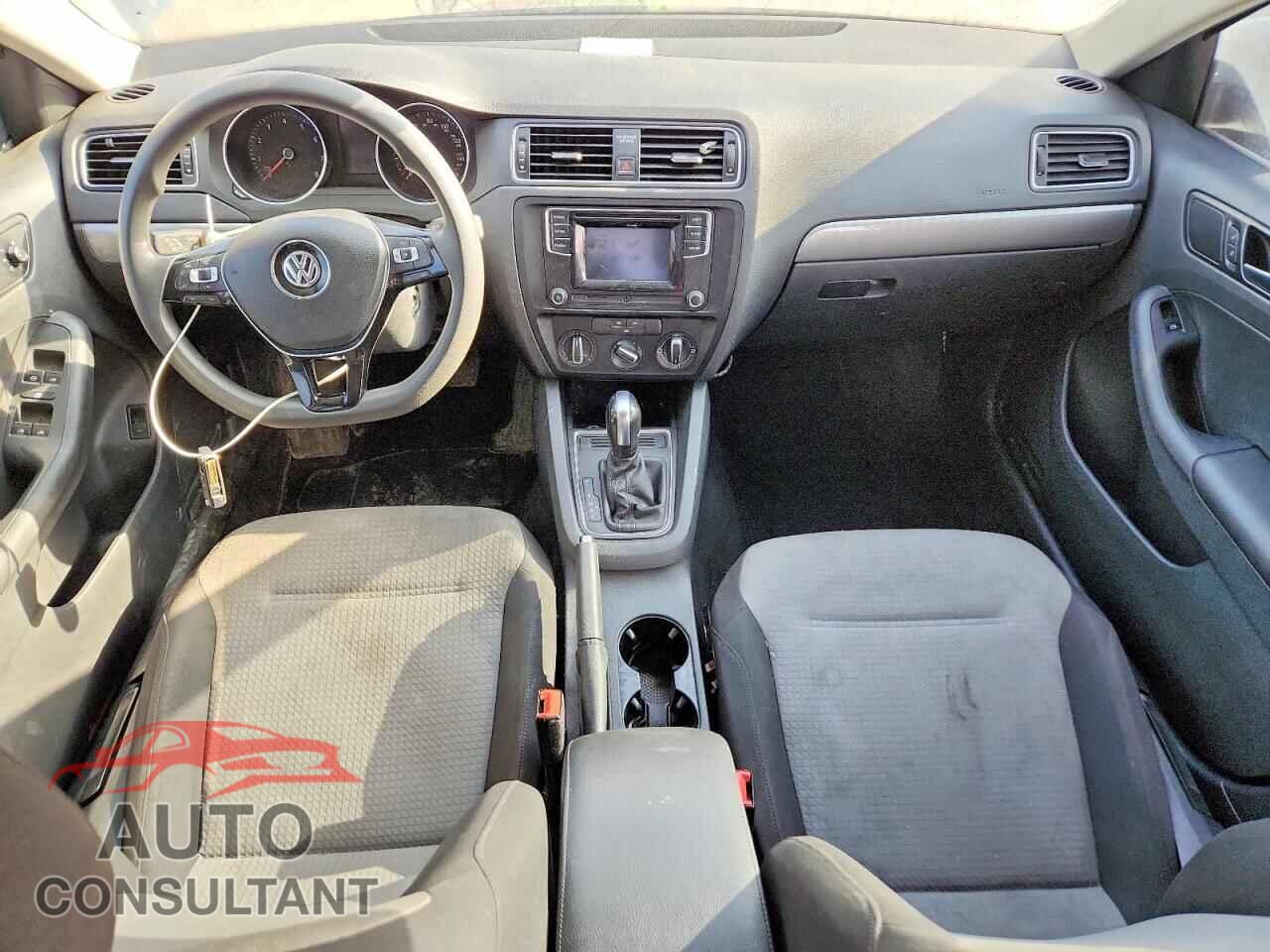VOLKSWAGEN JETTA 2017 - 3VW2B7AJ3HM254049