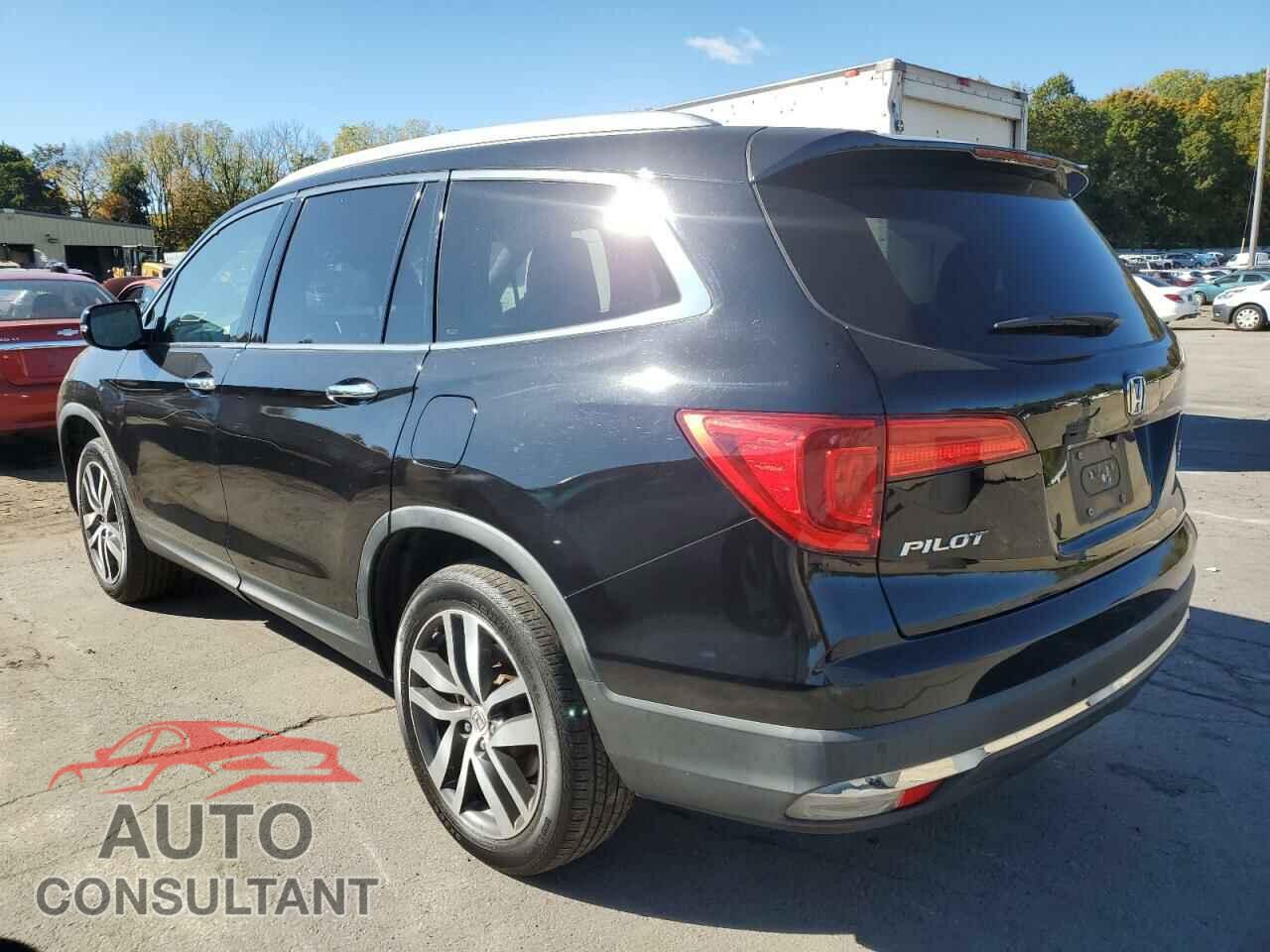 HONDA PILOT 2017 - 5FNYF6H93HB033479