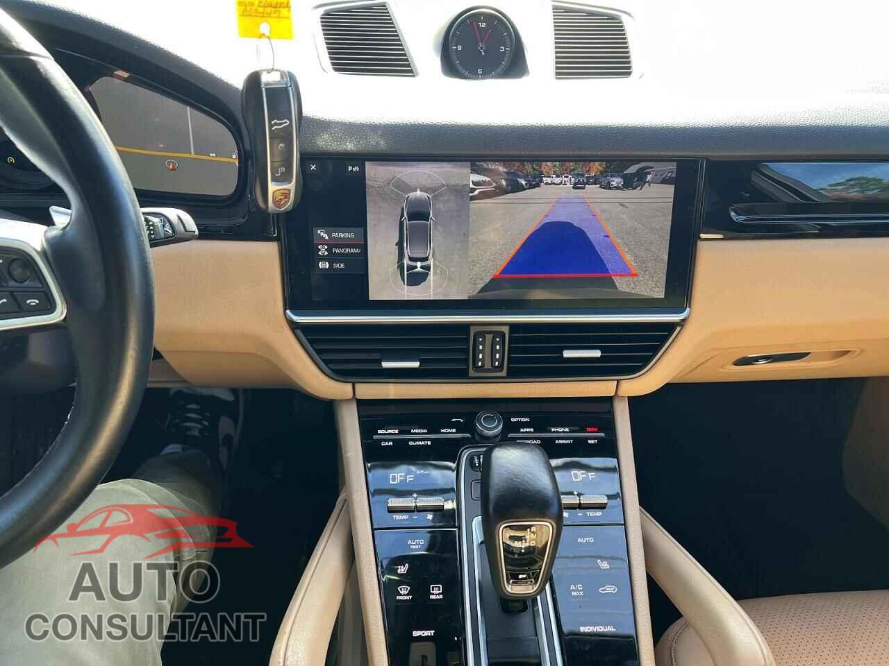 PORSCHE CAYENNE 2019 - WP1AA2AY6KDA03447