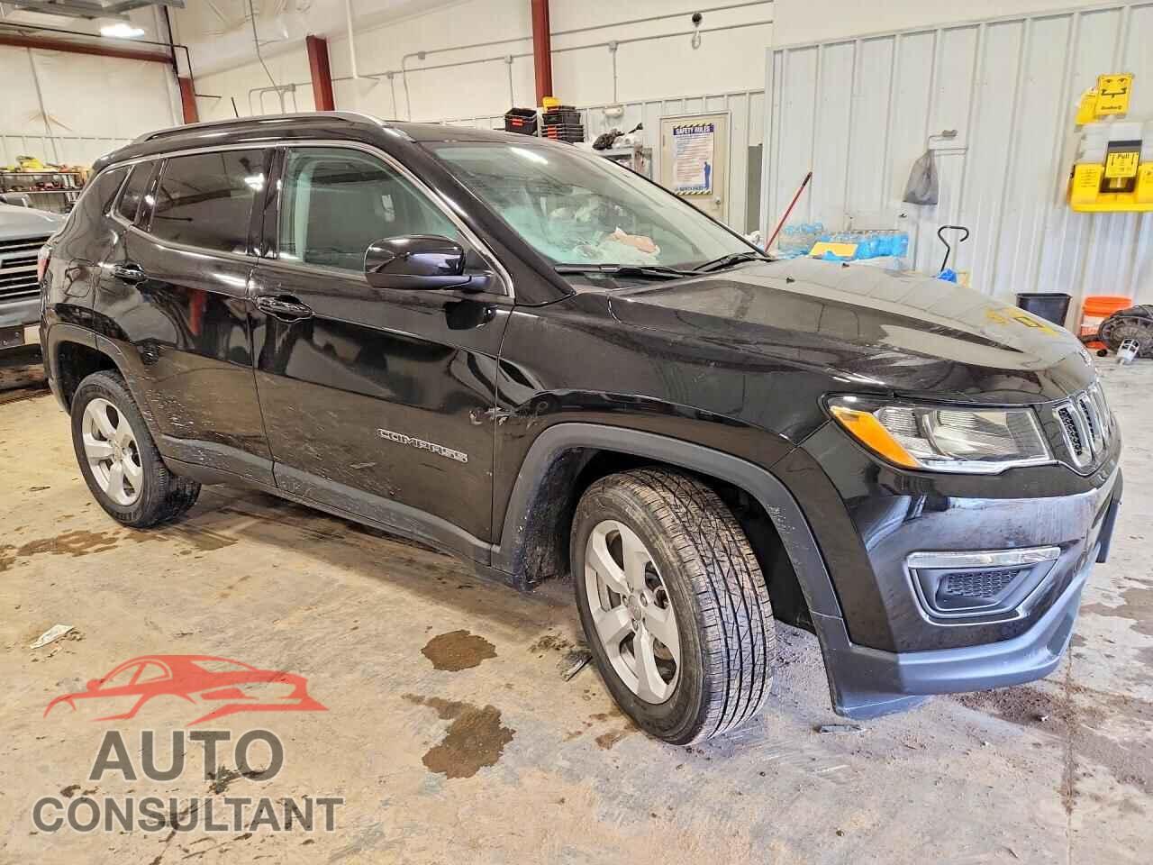 JEEP COMPASS 2018 - 3C4NJDBB0JT151059