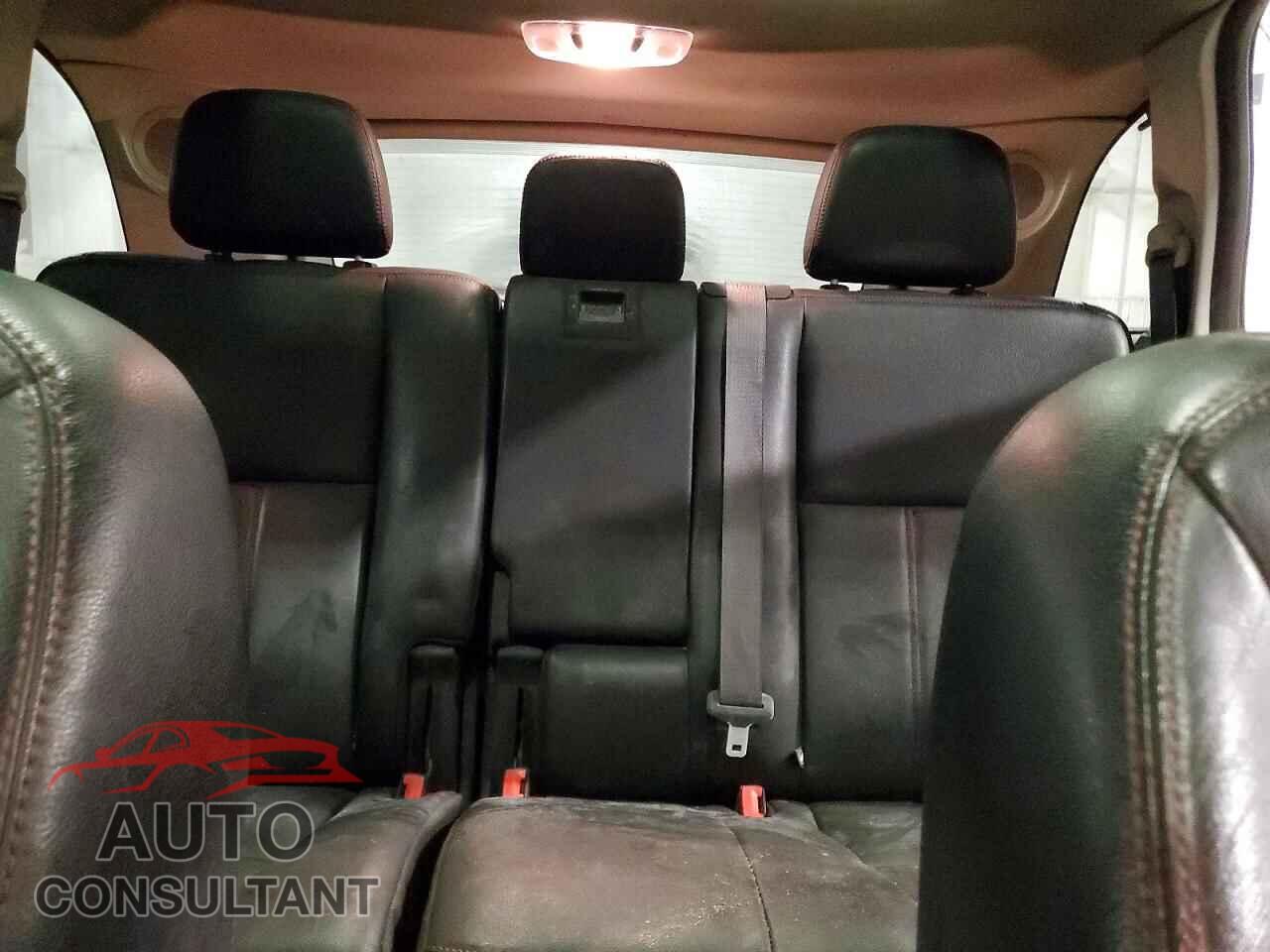 FORD EDGE 2011 - 2FMDK3KC5BBB32110
