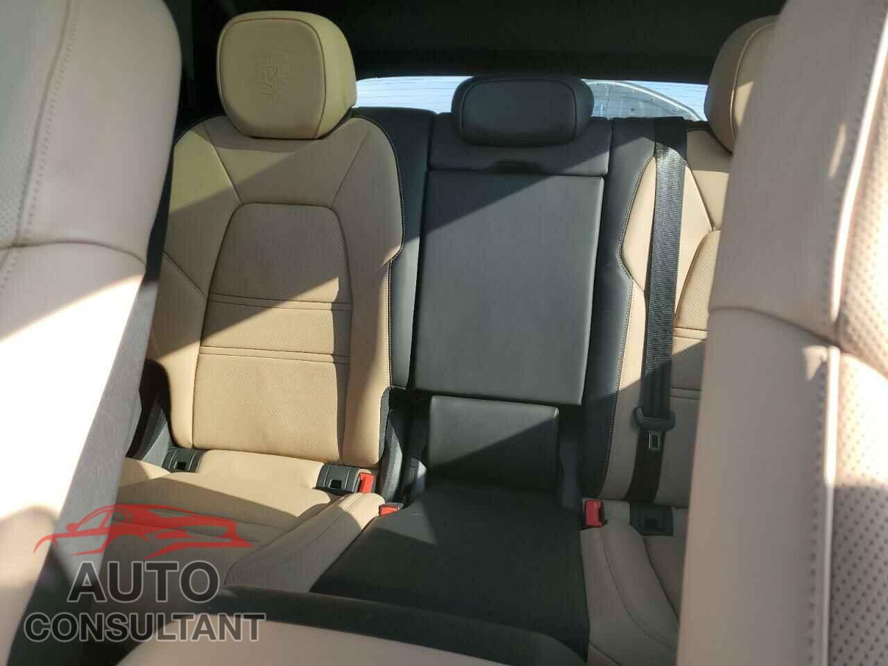 PORSCHE CAYENNE 2024 - WP1AA2AY7RDA01880