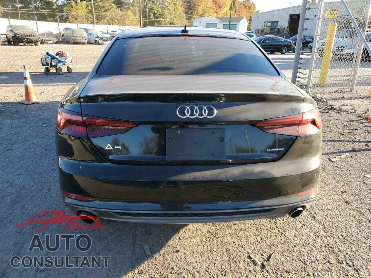 AUDI A5 2019 - WAUTNAF59KA007238