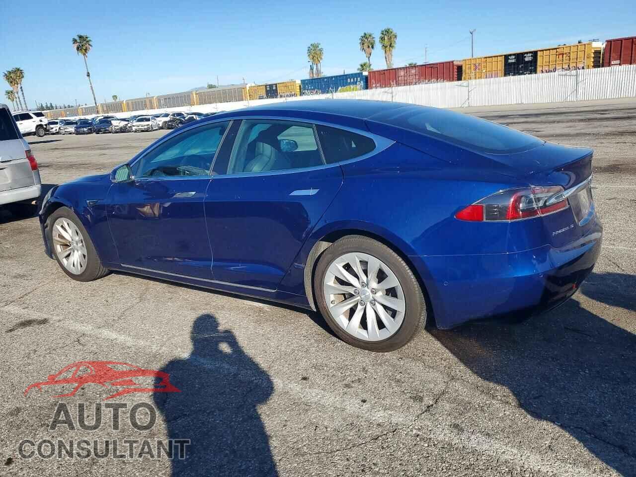TESLA MODEL S 2018 - 5YJSA1E26JF266647