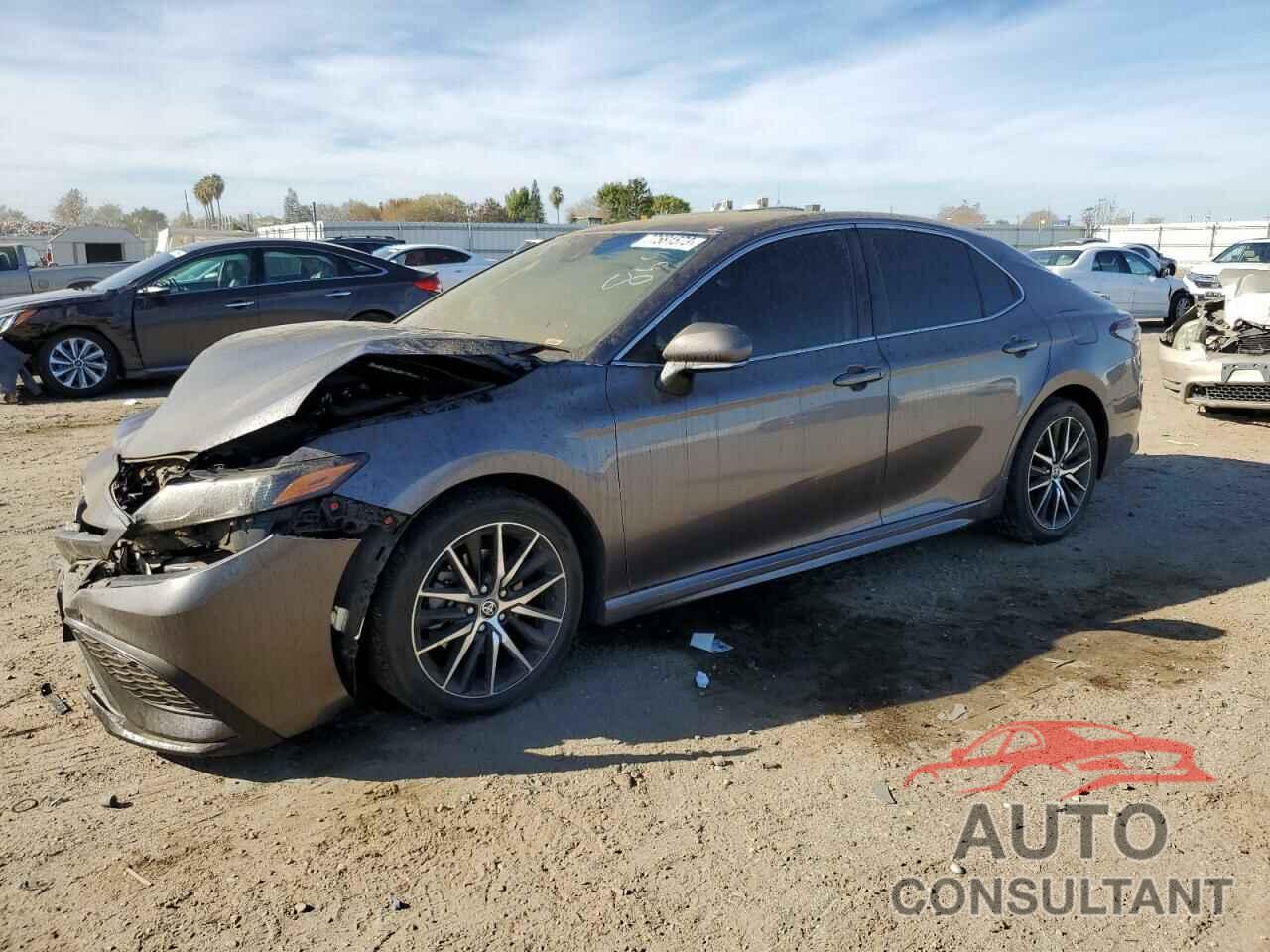 TOYOTA CAMRY 2022 - 4T1G11AK8NU628692